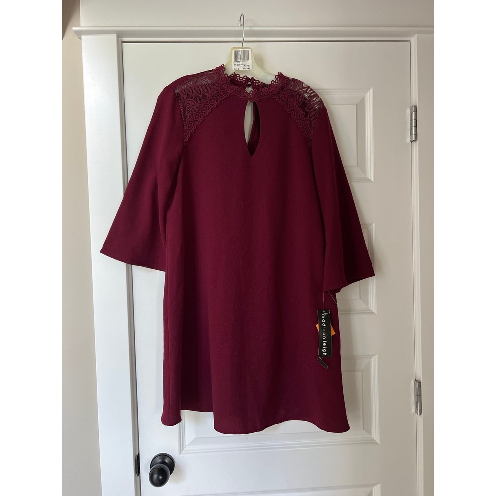 Size 10 Madison Leigh wine colored work‎ dress